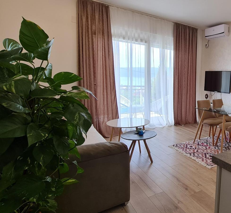 Apartments Тиват Екстериор снимка