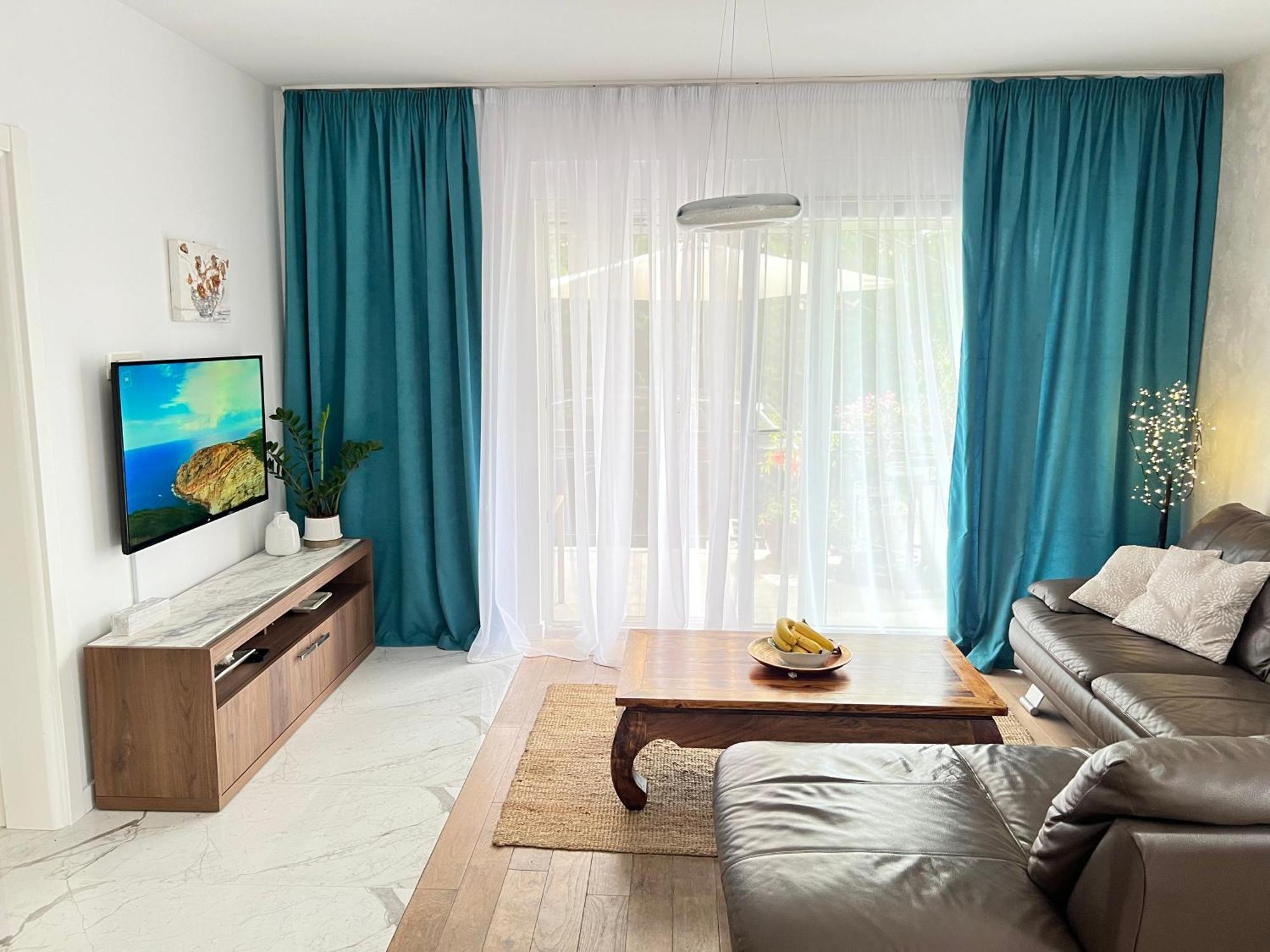 Apartments Тиват Екстериор снимка
